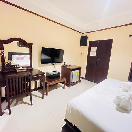 Na Thapae Chiangmai Hotel เชียงใหม่ ภายนอก รูปภาพ