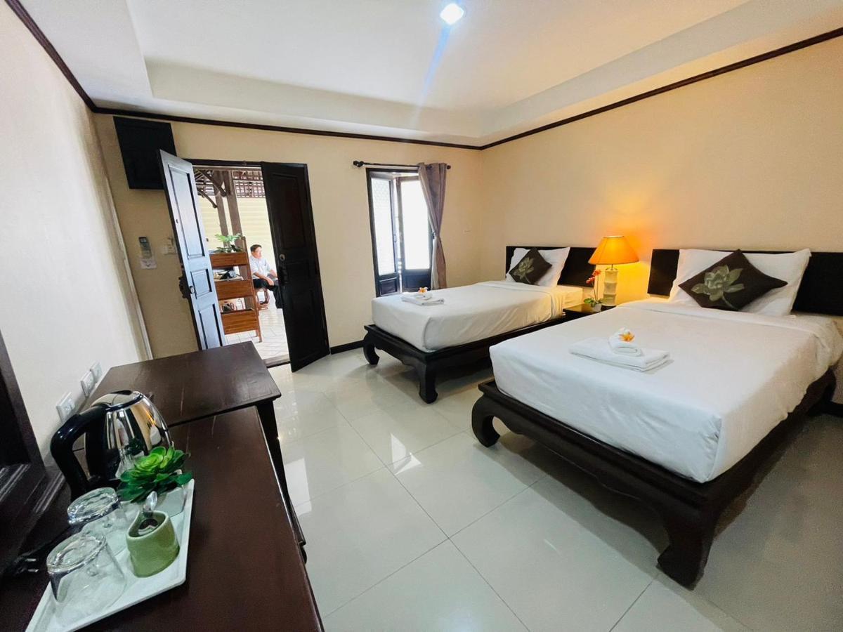 Na Thapae Chiangmai Hotel เชียงใหม่ ภายนอก รูปภาพ