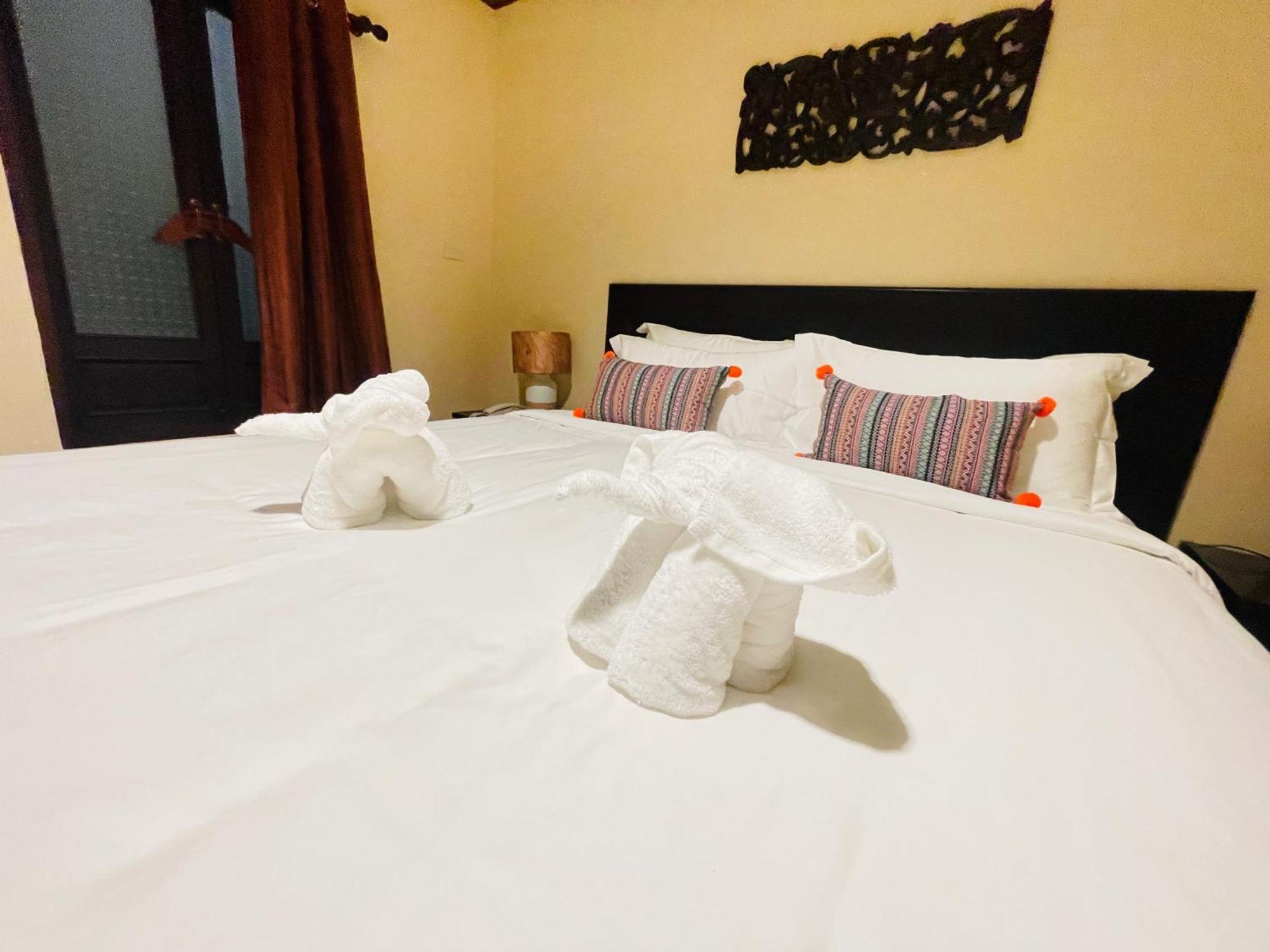 Na Thapae Chiangmai Hotel เชียงใหม่ ภายนอก รูปภาพ