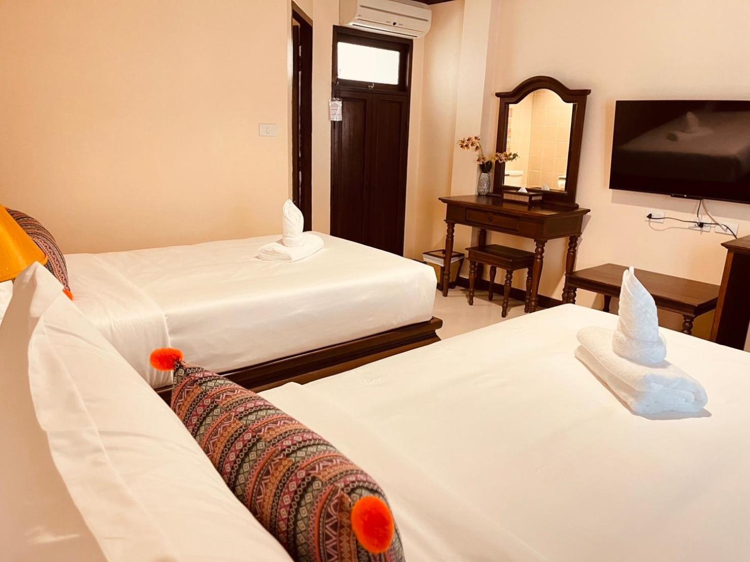 Na Thapae Chiangmai Hotel เชียงใหม่ ภายนอก รูปภาพ