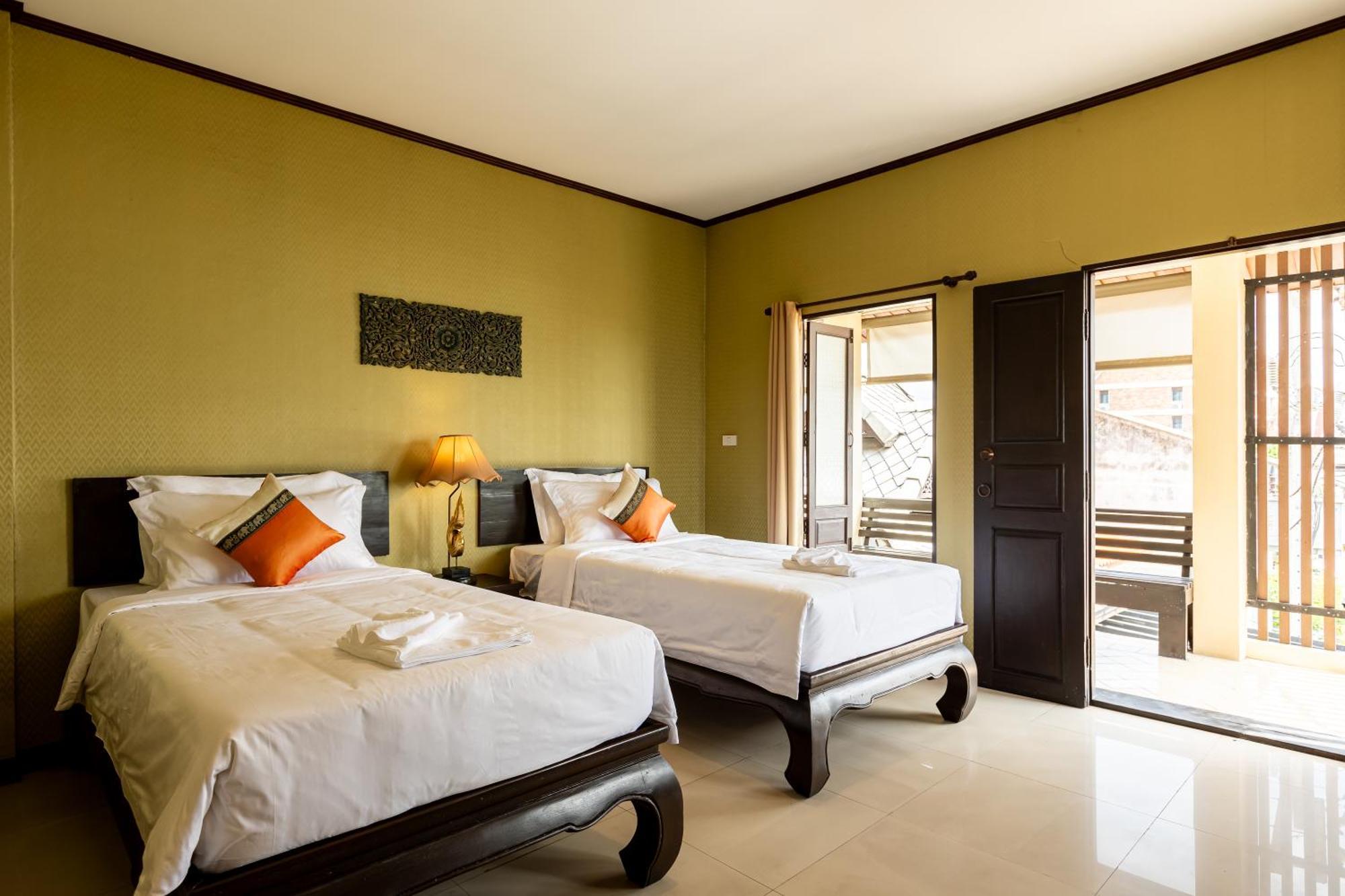 Na Thapae Chiangmai Hotel เชียงใหม่ ภายนอก รูปภาพ